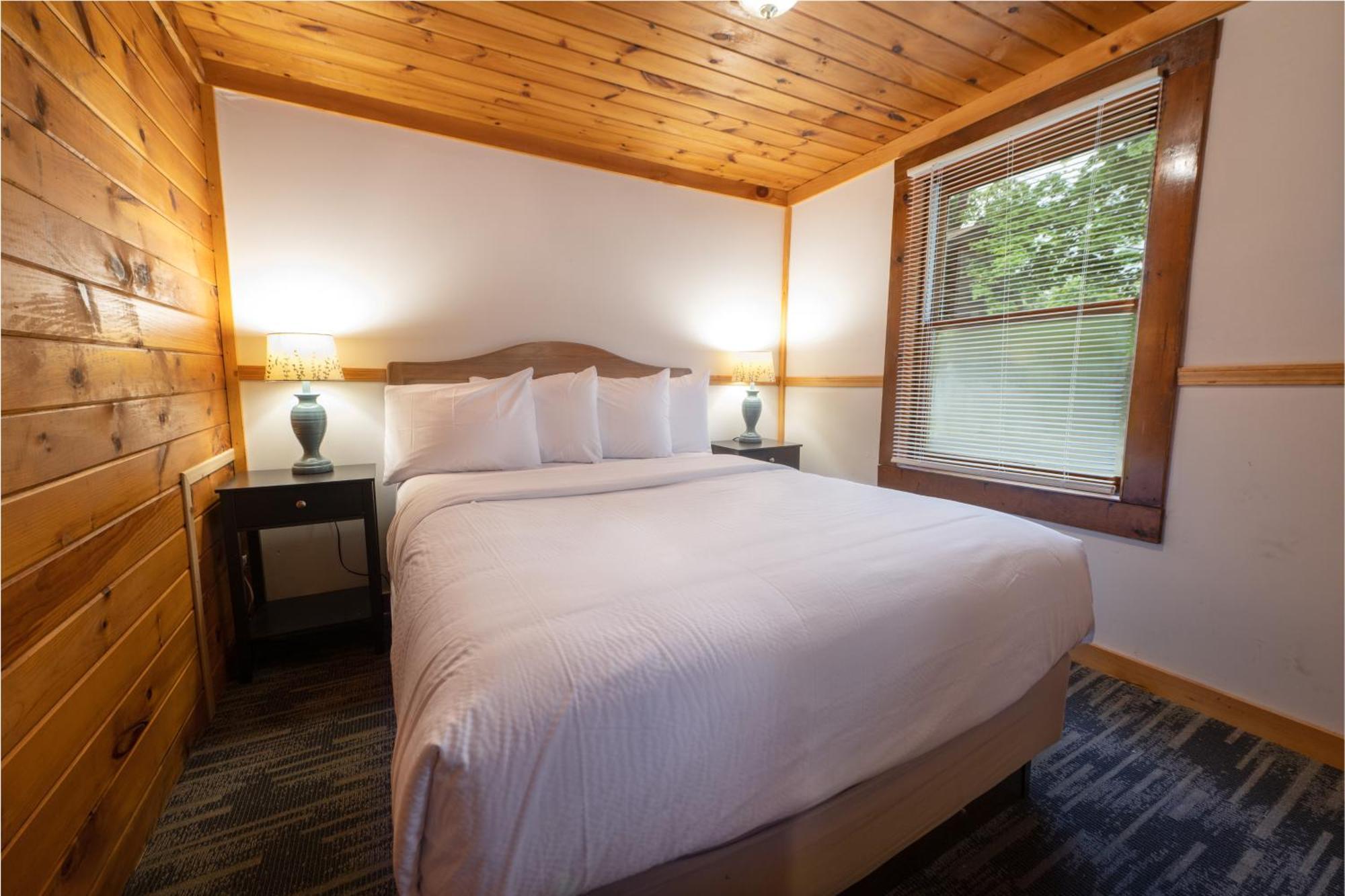 Depe Dene Lakeside Resort Lake George Bagian luar foto