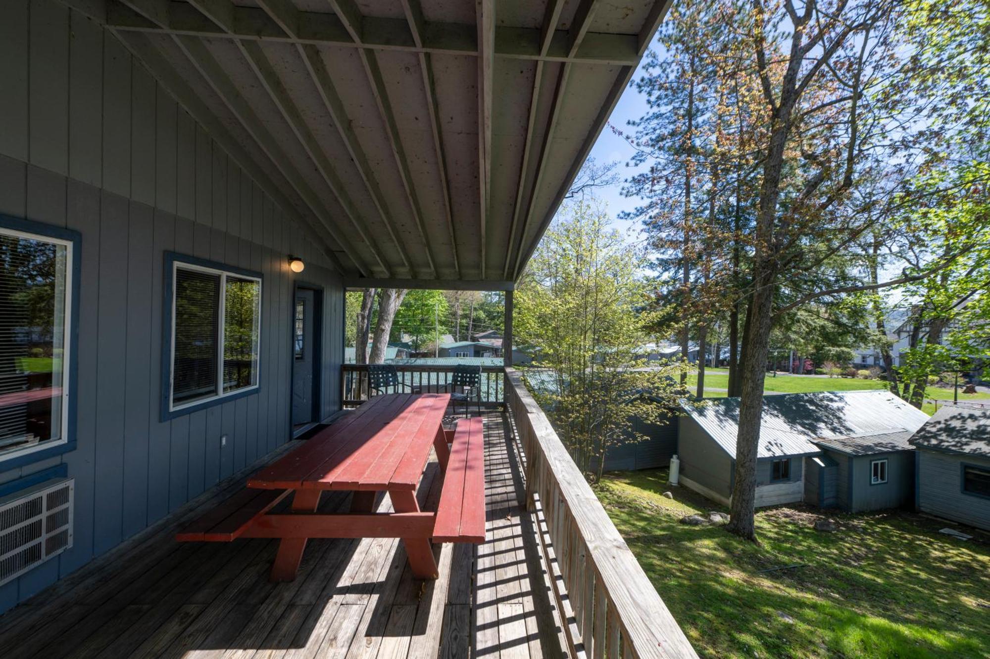 Depe Dene Lakeside Resort Lake George Bagian luar foto