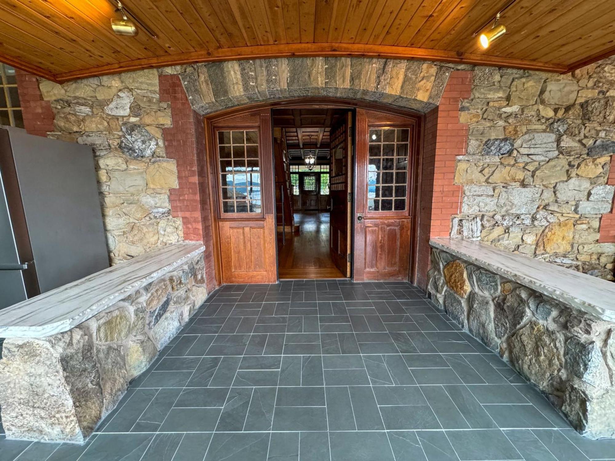 Depe Dene Lakeside Resort Lake George Bagian luar foto